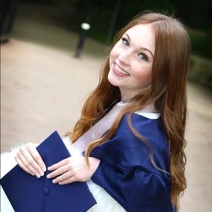 Meet your Posher, Emma